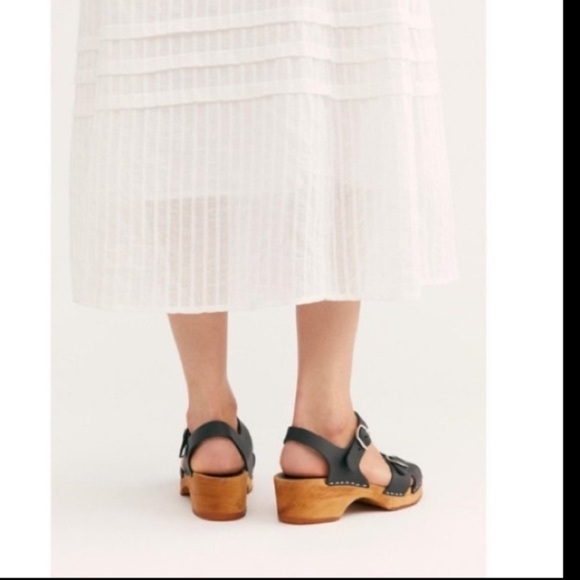 Free People Mia Presley Clogs in Black Leather 39 Hippie Scandi Girl Granola - Picture 2 of 15